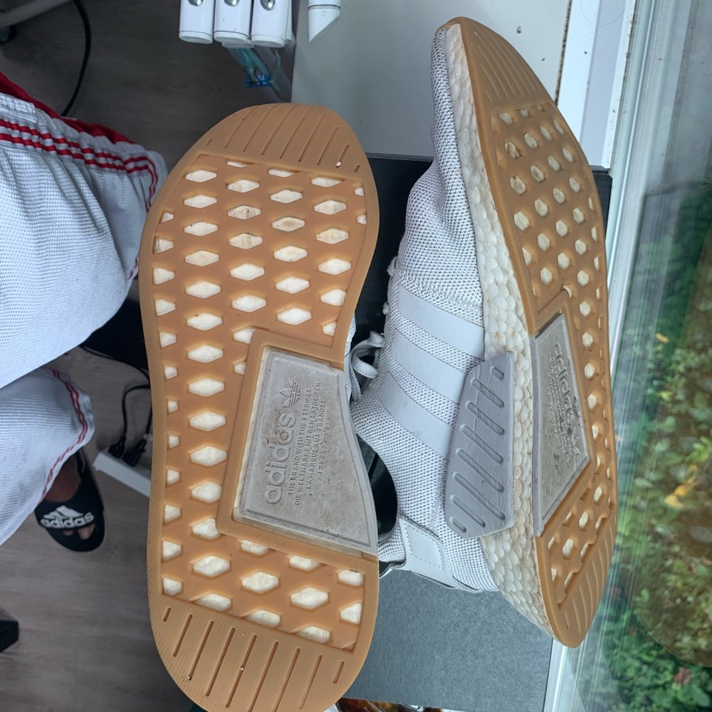 NMD R2 Size 10 - Picture 3 of 4
